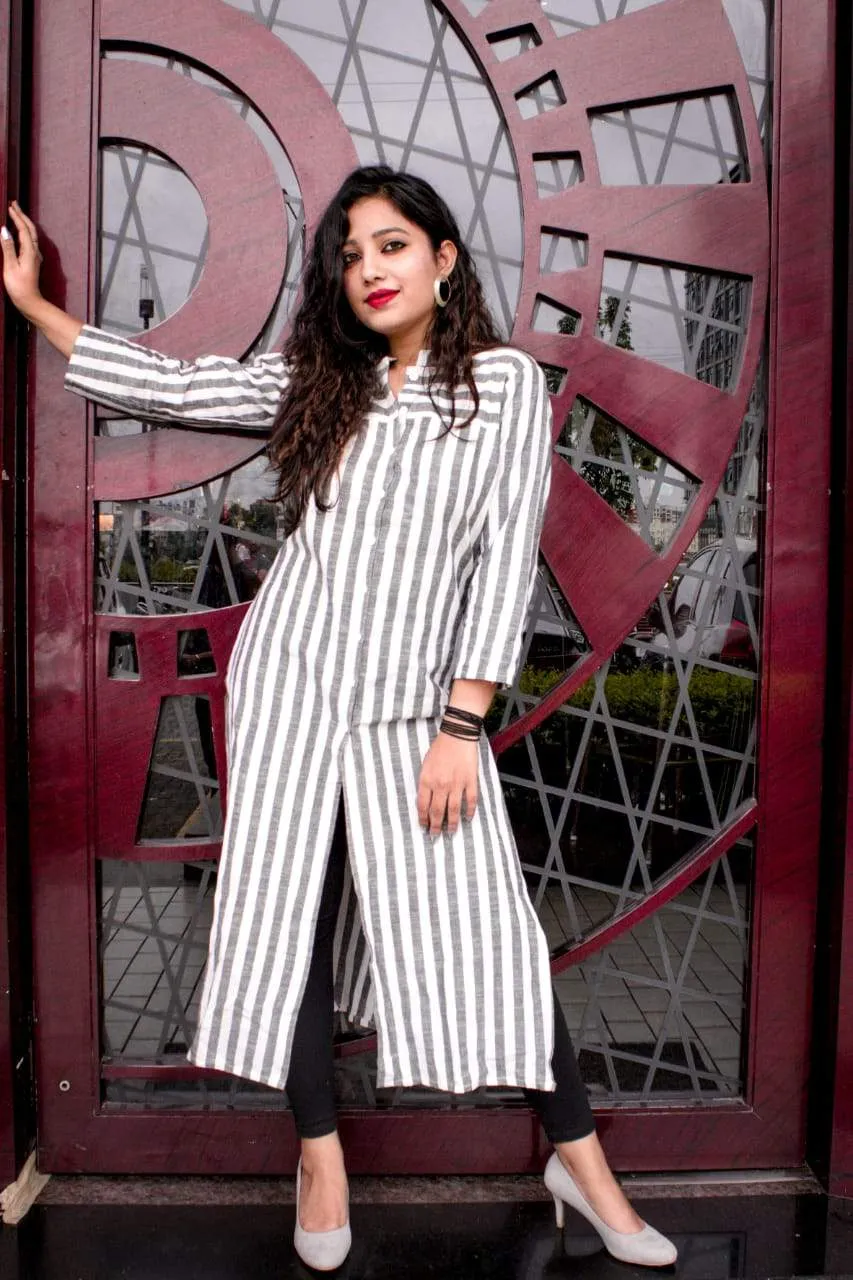 Women Grey & Off-White Striped Cotton Straight Kurta