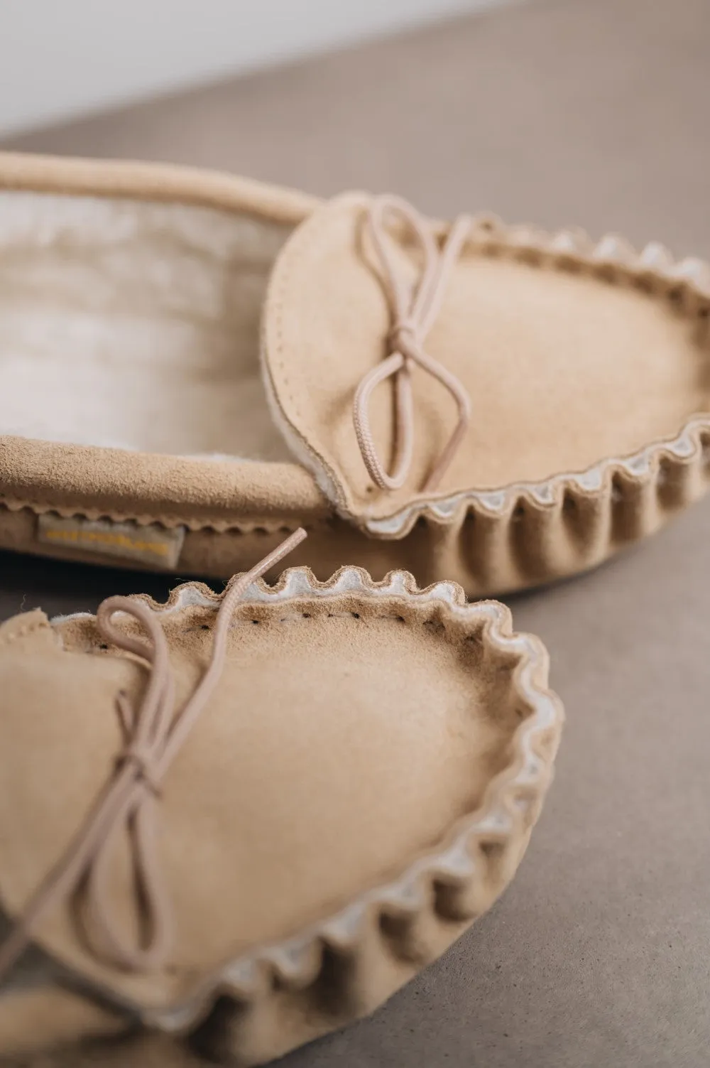 Women's Moccasin slippers Wool Lined with Sole